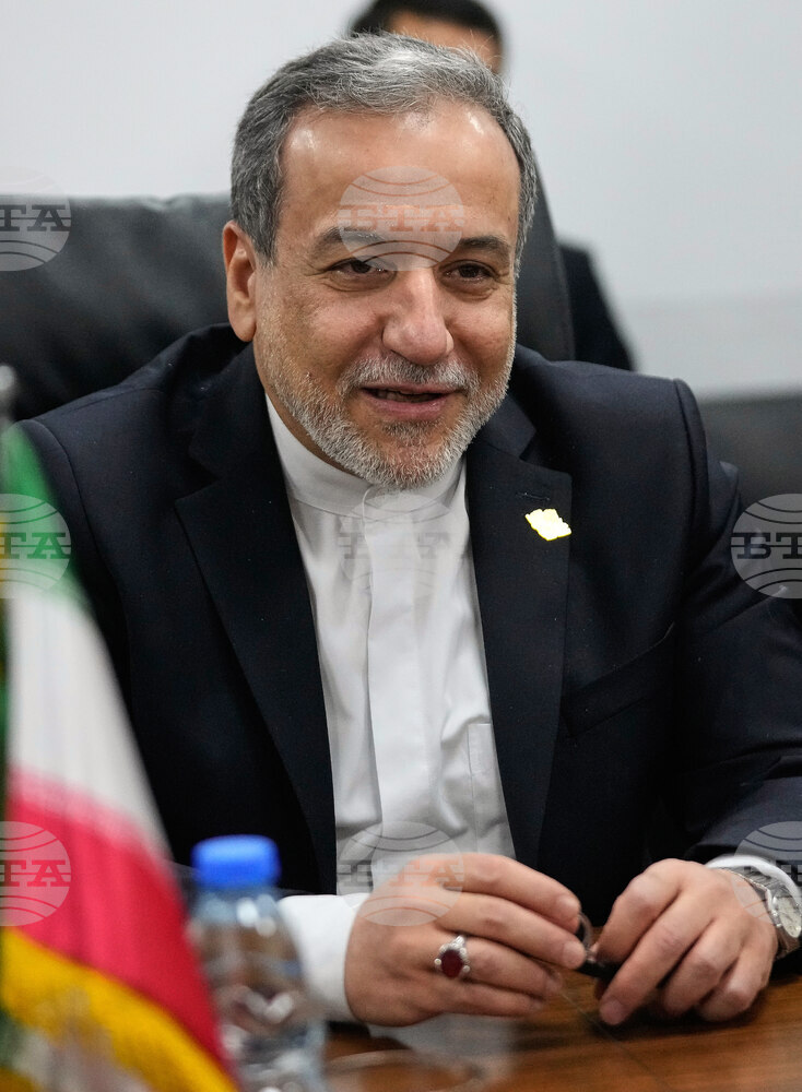 Иранският външен министър няма да присъства на Давоския форум заради репресиите, съобщиха организаторите