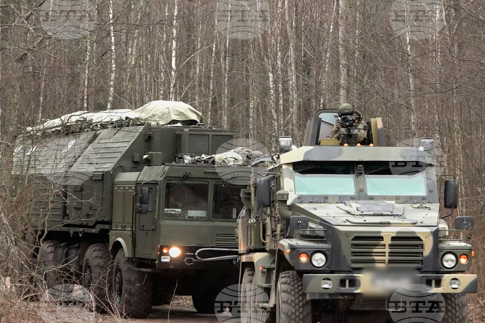 Изстрелването от Русия на хиперзвукова ракета срещу Западна Украйна е предупреждение към съюзниците на Киев, според коментатори в Москва