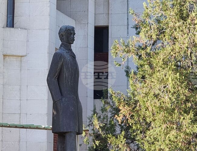 Поезията на Яворов оживява във видеоклипове, създадени от ученици в Ямболско