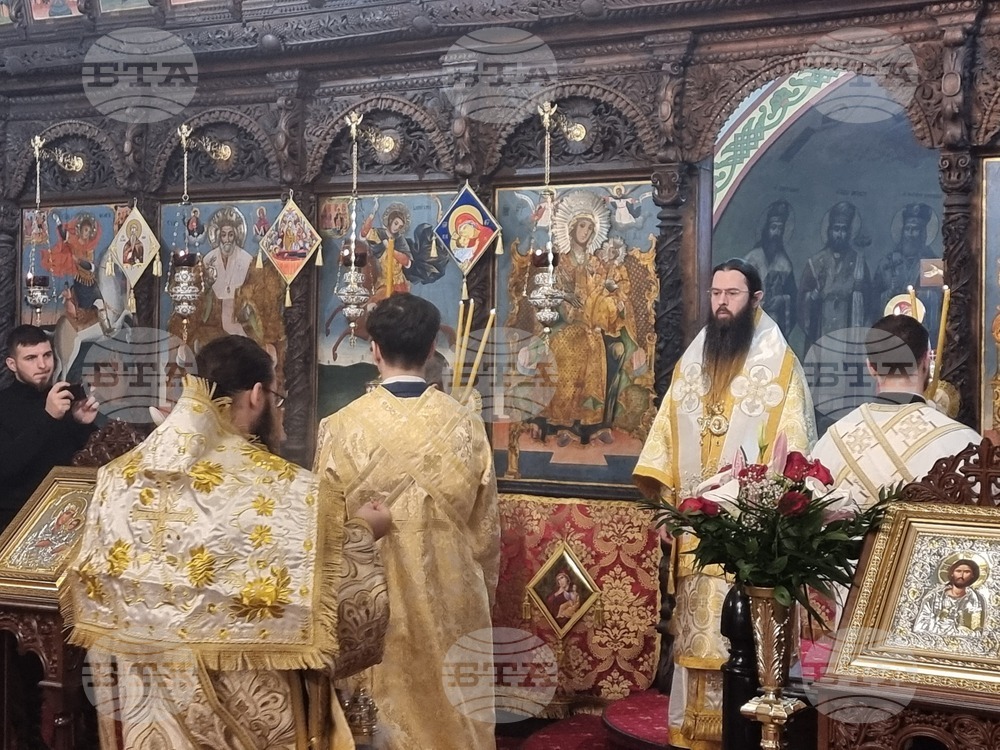 Сливен  - храм „Свети Димитър“ - заупокойна литургия