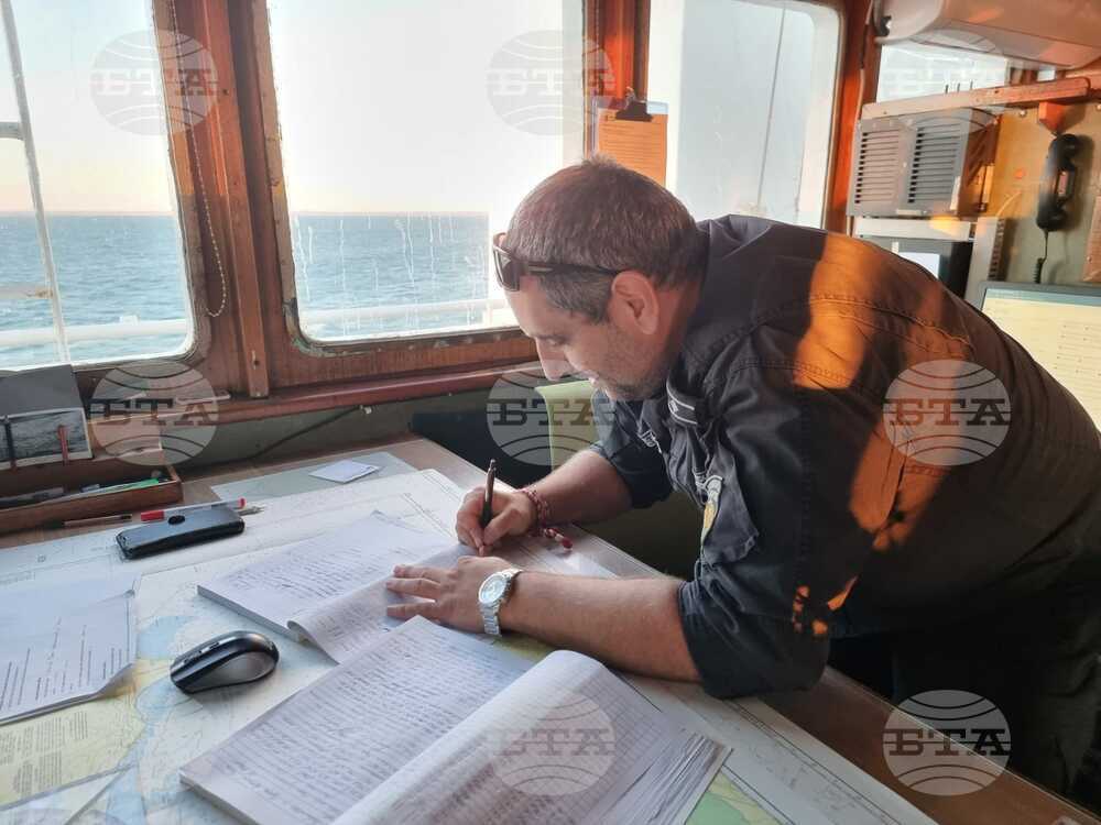НИК 421 навлезе в Магелановия проток
