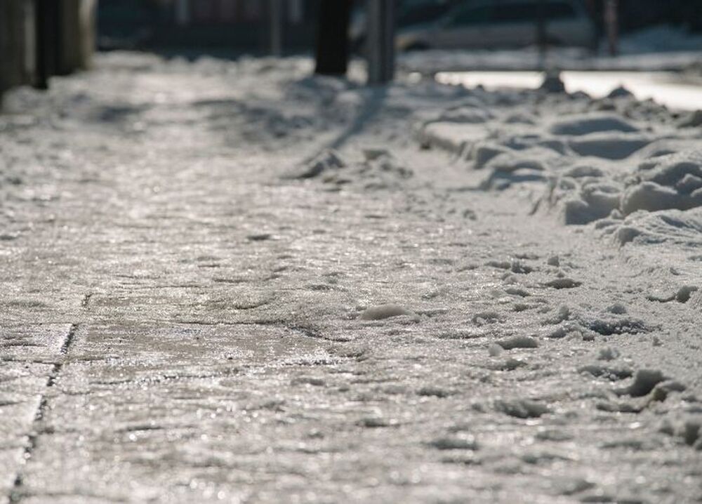 Контрера, ВМРО: Сняг, поледици, зле свършена работа и смешни обяснения. Добре, че снегът поне изчисти въздуха в София