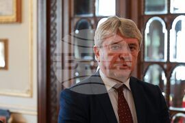 Дворец „Врана" - Областна администрация на област София - НАТФИЗ - Лесотехнически университет - меморандуми - подписване