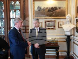 Дворец „Врана" - Областна администрация на област София - НАТФИЗ - Лесотехнически университет - меморандуми - подписване