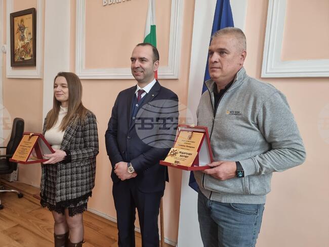 Кюстендил - коледна украса - награди