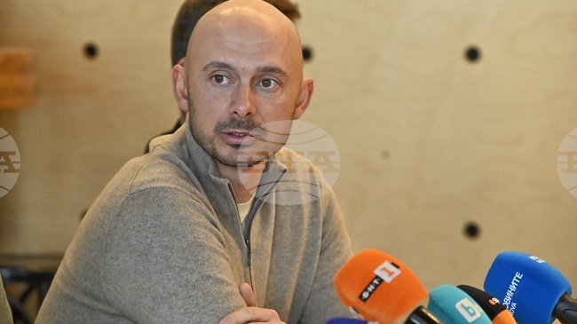 Григор Димитров е бил поканен за двубоя на България срещу Белгия за Купа „Дейвис", но е отказал, обяви капитанът на тима Валентин Димов