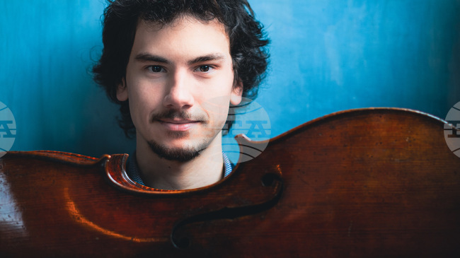 Унгарският виолончелист Барна Карой идва за първи път у нас по покана на фестивала „Алегра“