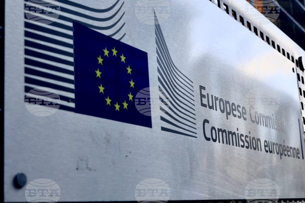 Изстрелването на ракета "Орешник" от Русия срещу Украйна е предупреждение към Европа и САЩ, каза говорител на ЕК