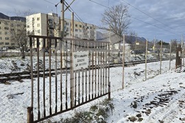 Враца - НКЖИ - ограда - железопътна линия