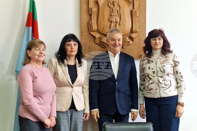 Монтана – пресконференция - образование – договор