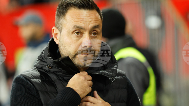 Олимпик Марсилия се раздели със старши треньора Роберто Де Дзерби