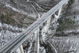 Правец - автомагистрала "Хемус" - изглед - зима