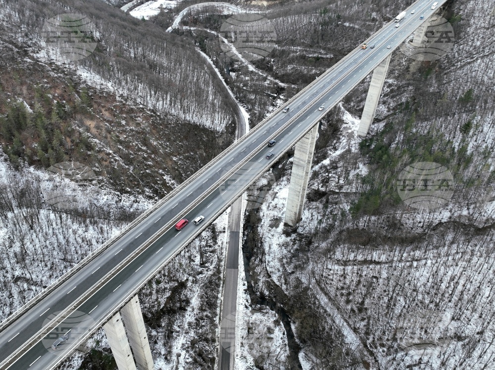 Правец - автомагистрала "Хемус" - изглед - зима