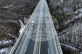 Правец - автомагистрала "Хемус" - изглед - зима