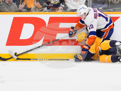APTOPIX Islanders Predators Hockey