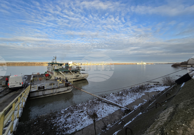 Свищов - заседнал кораб - река Дунав