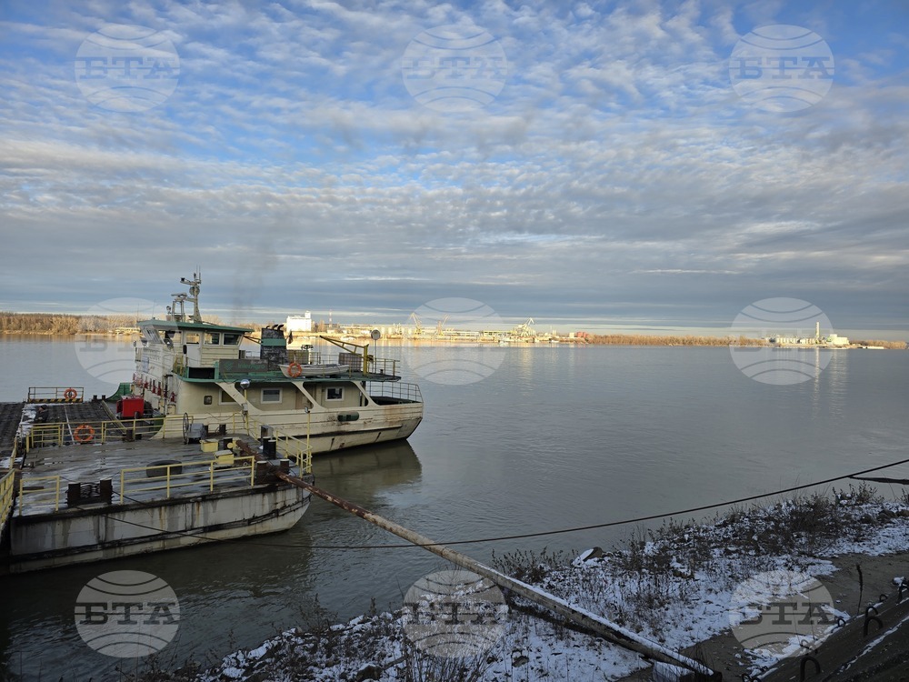 Свищов - заседнал кораб - река Дунав