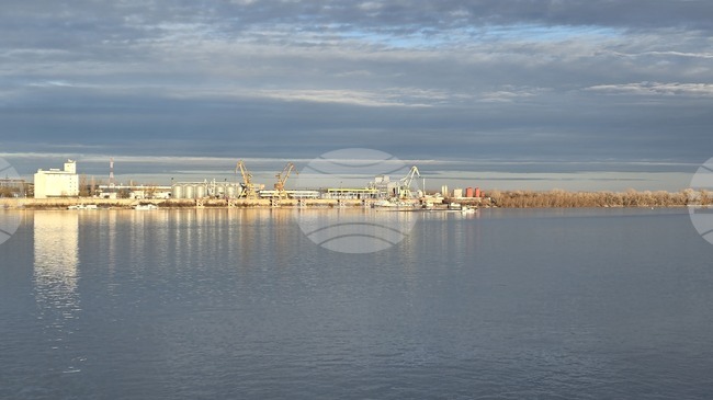 Няма отклонения от нормите за водите на река Дунав, казаха от МОСВ във връзка с потъналия румънски кораб