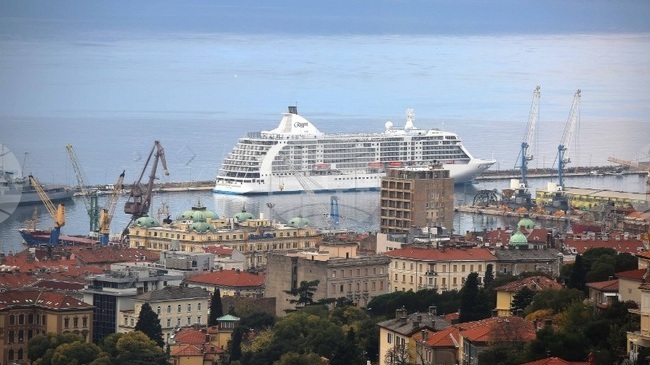 ХИНА: Хърватия отчита 2,8% ръст на пътуванията с чуждестранни круизни кораби през първите 11 месеца на 2025 г.