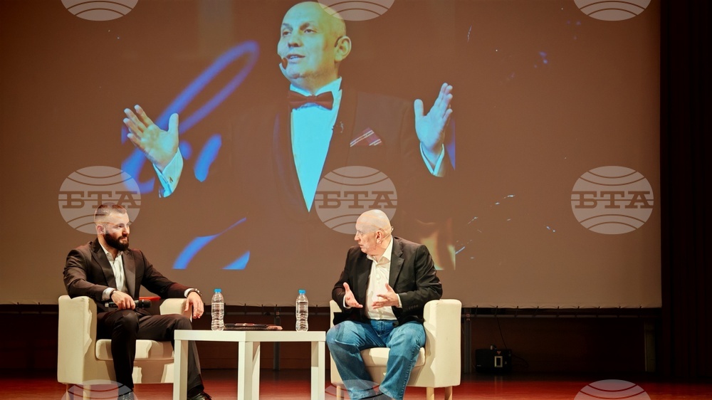 Традициите са най-голямата сила на България, а най-важната ни традиция е прошката, каза в Габрово хореографът Христо Димитров