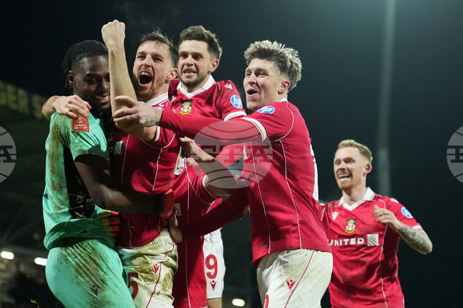 Рексъм елиминира елитния Нотингам Форест в третия кръг на ФА Къп