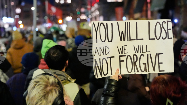 Протестите в САЩ продължават след фаталната стрелба на миграционните служби в Минеаполис