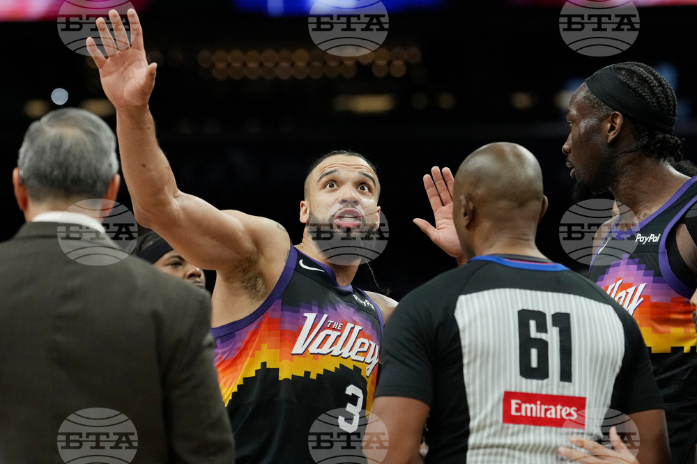 Knicks Suns Basketball