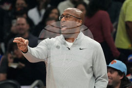 Knicks Suns Basketball