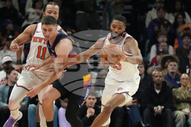 Knicks Suns Basketball