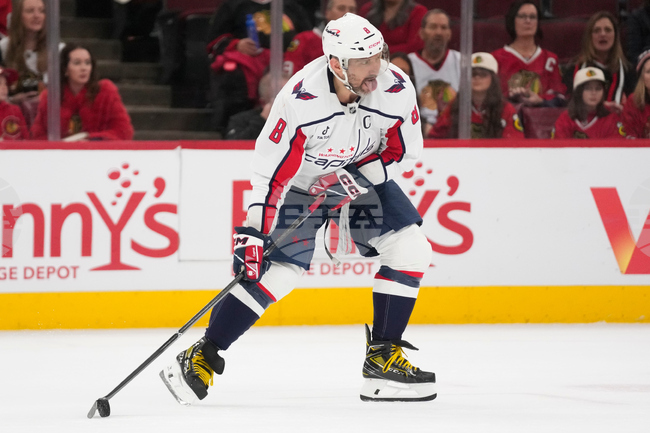 Александър Овечкин достигна границата от 20 гола в 21-и сезон в НХЛ