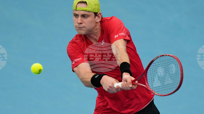 Първата ракета на Белгия Зизу Бергс ще пропусне мача от Световна група I на Купа „Дейвис“ като гост на България в Пловдив