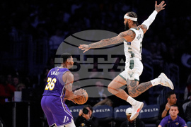 Bucks Lakers Basketball