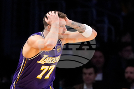 Bucks Lakers Basketball