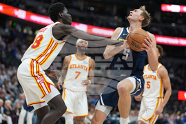 Hawks Nuggets Basketball