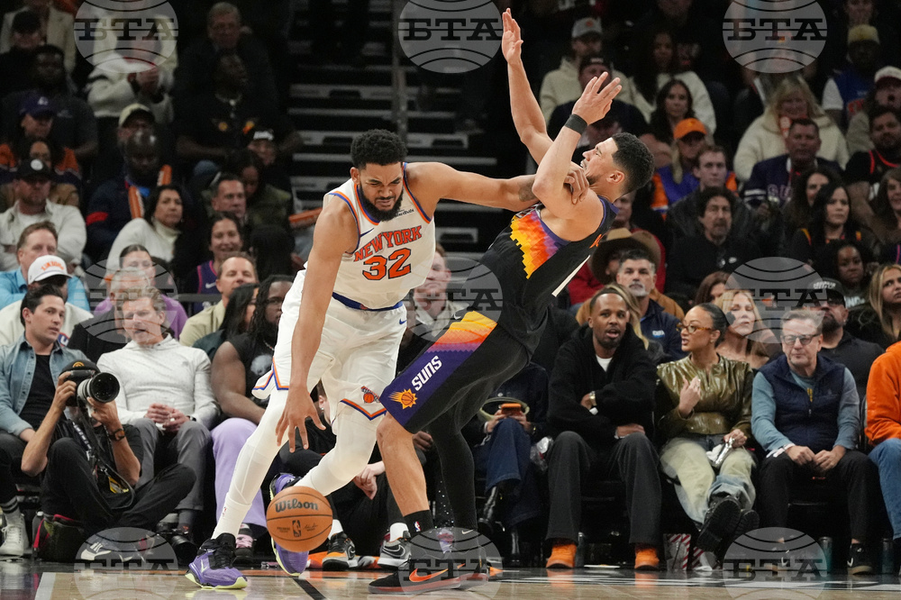 Knicks Suns Basketball
