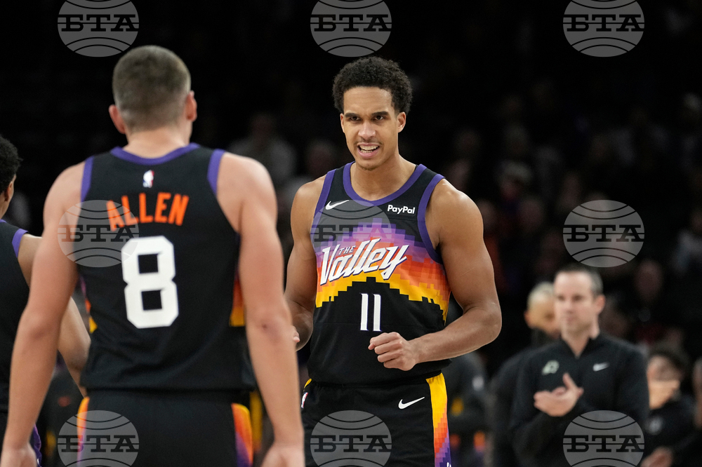 Knicks Suns Basketball