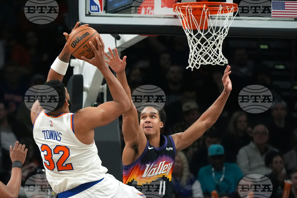 Knicks Suns Basketball