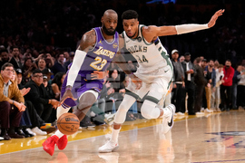 Bucks Lakers Basketball