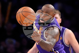 Bucks Lakers Basketball