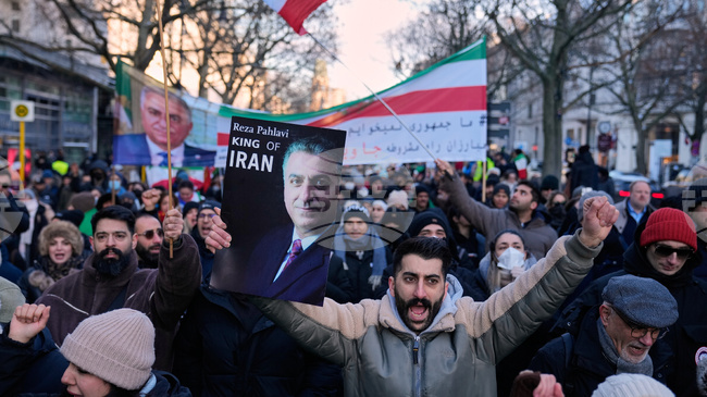 Митинги в Германия в солидарност с протестите в Иран