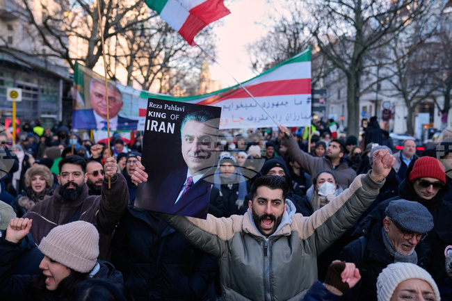 Митинги в Германия в солидарност с протестите в Иран