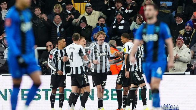 Антоан Семеньо дебютира с гол и асистенция при разгром на Манчестър Сити срещу Екзитър, Нюкасъл победи Борнемут с дузпи