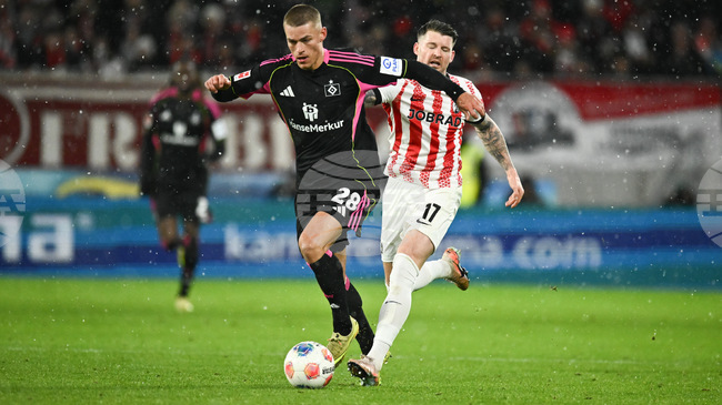 Фрайбург измъкна три точки срещу Хамбургер в мач от Бундеслигата