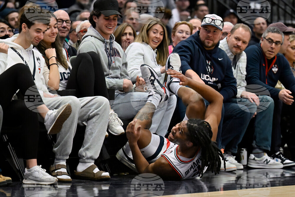 DePaul UConn Basketball