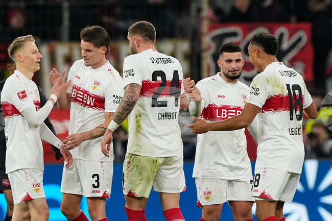 Щутгарт вкара четири гола през първото полувреме и разгроми Леверкузен в Бундеслигата