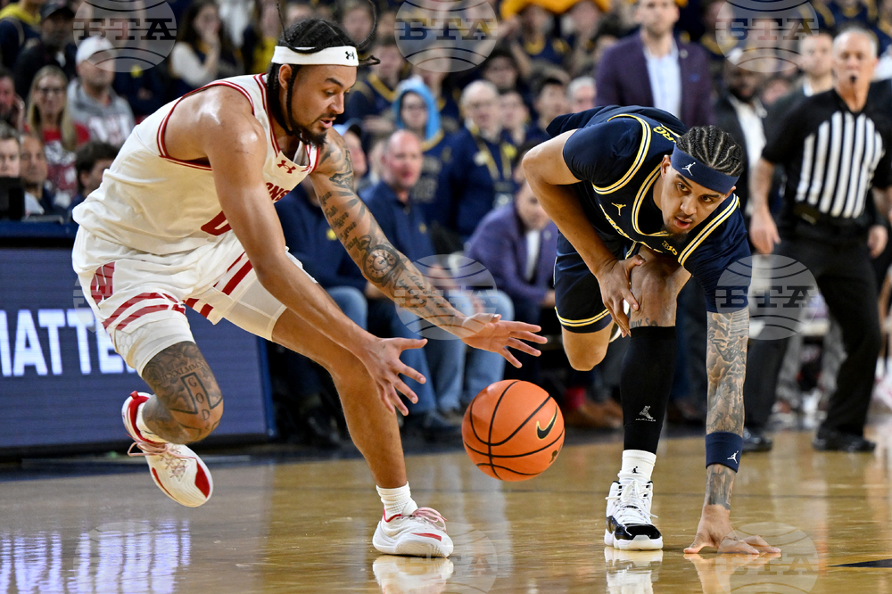 Wisconsin Michigan Basketball