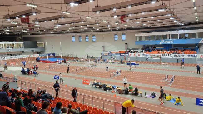 Радина Величкова и Ива Деливерска постигнаха победи на лекоатлетическия турнир "Академик"