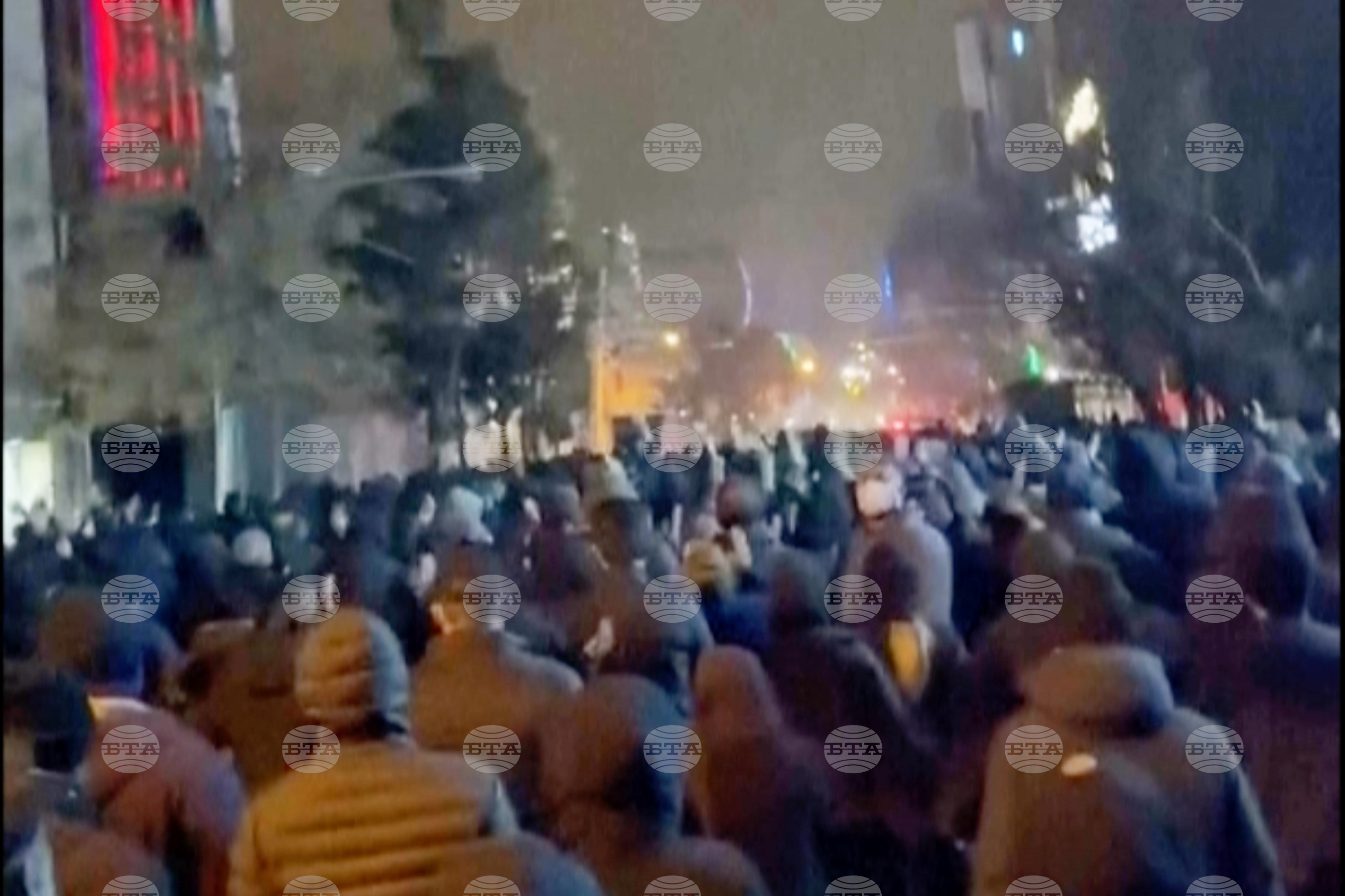 Израел е в състояние на повишена готовност за евентуална намеса на САЩ в Иран, съобщи Ройтерс