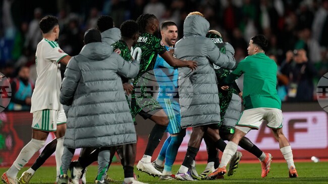 Организаторите на Купата на африканските нации осъдиха неприемливото поведение на футболисти и длъжностни лица след мача между Алжир и Нигерия