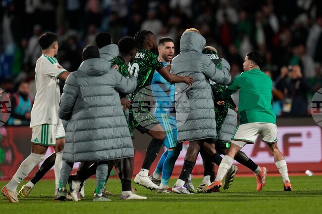 Организаторите на Купата на африканските нации осъдиха неприемливото поведение на футболисти и длъжностни лица след мача между Алжир и Нигерия